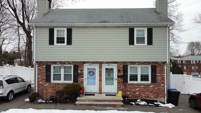 Photo - 3 Buttonwood Ln Townhome