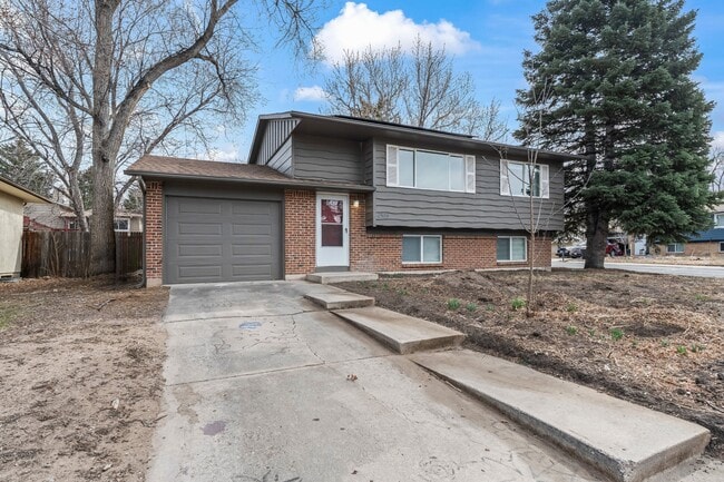 Building Photo - 4503 Bella Dr