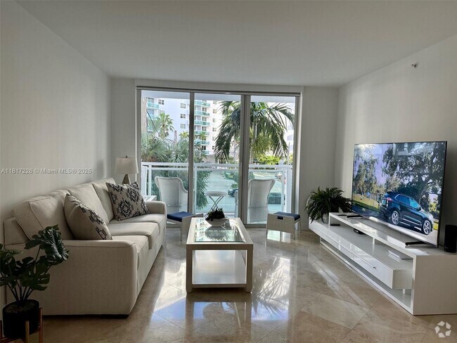 Building Photo - 3000 S Ocean Dr Unit 118 Rental