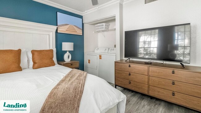 Building Photo - 5331 Beverly Hill St Rental
