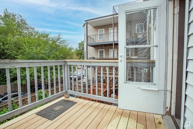 Building Photo - 140 D St Unit 2 Rental