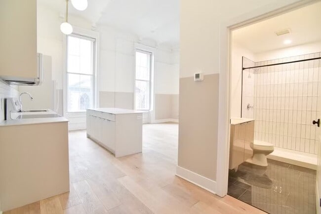 Photo - 30 W Broad St