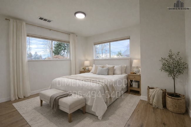 Photo - Amazing 4 bed, 2 bath house in Renton. AVAILABLE NOW!