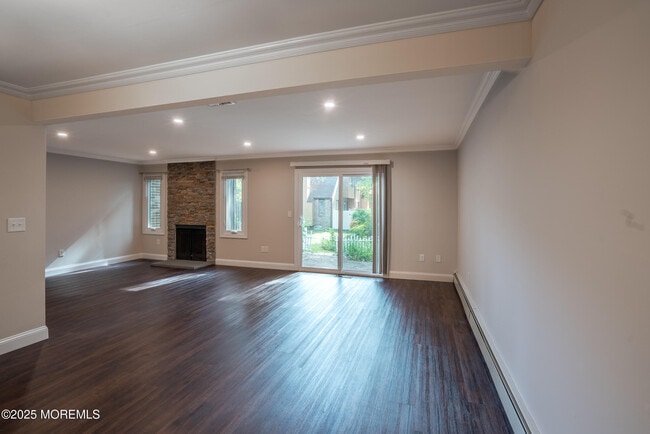 Building Photo - 904 Schooner Dr