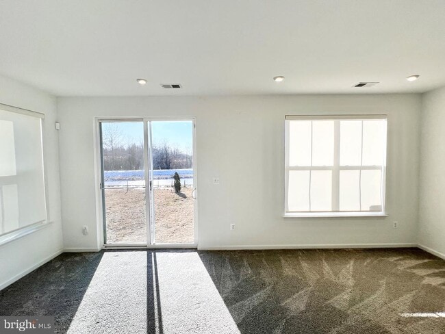 Photo - 310 Andrew Ct