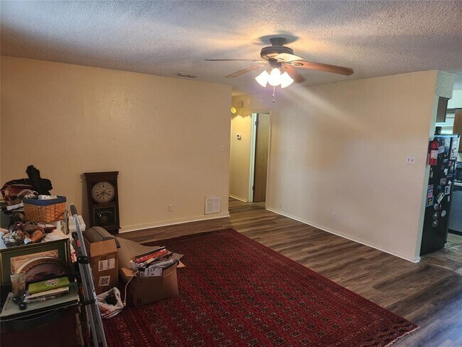 Photo - 601 Thelma Dr