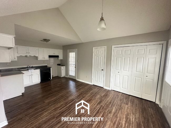 Photo - Charming 3BR/2BA Memphis Home with Vaulted Ceilings, Fireplace & Fenced Yard