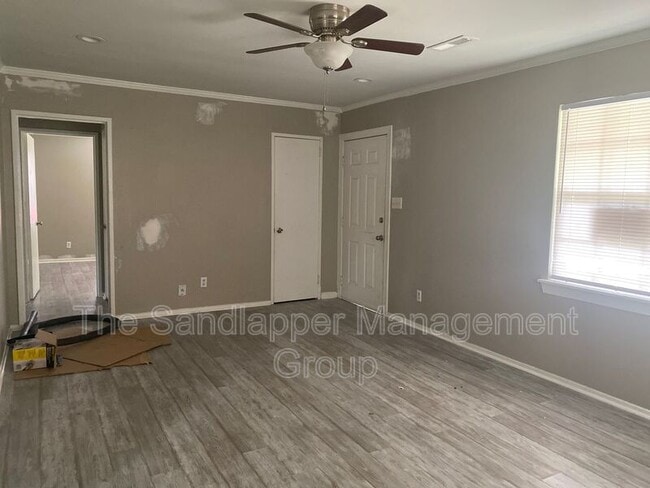 Photo - 1126 Mt Batten Dr