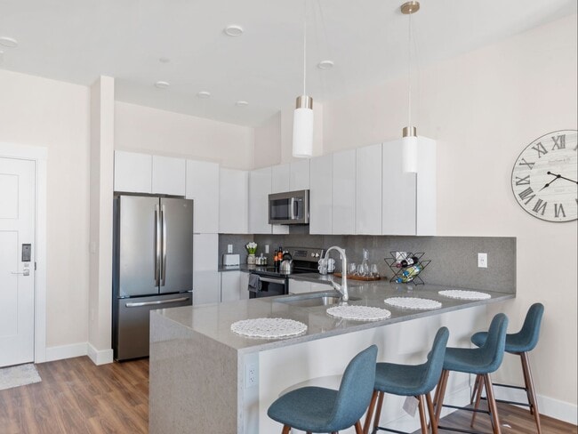 Photo - Newburyport Crossing