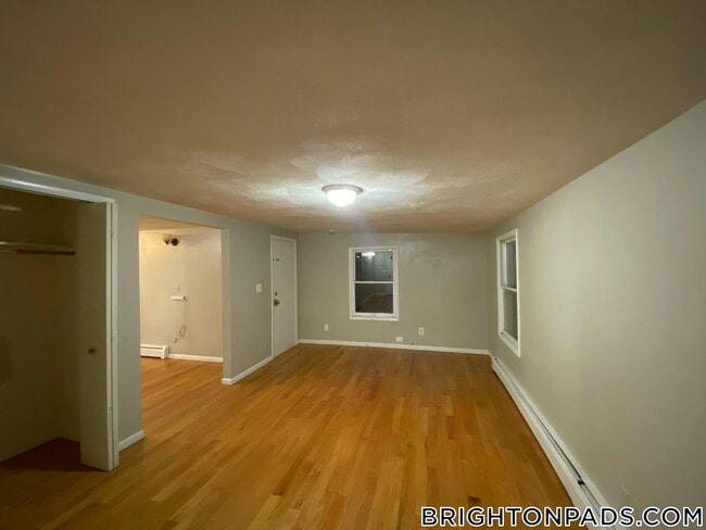 Photo - 27 Kelley Ct Unidad C