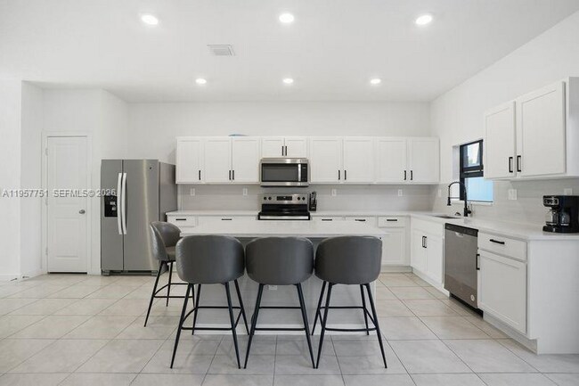 Photo - 816 NW 3rd Terrace