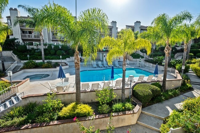 Photo - 1825 Caddington Dr