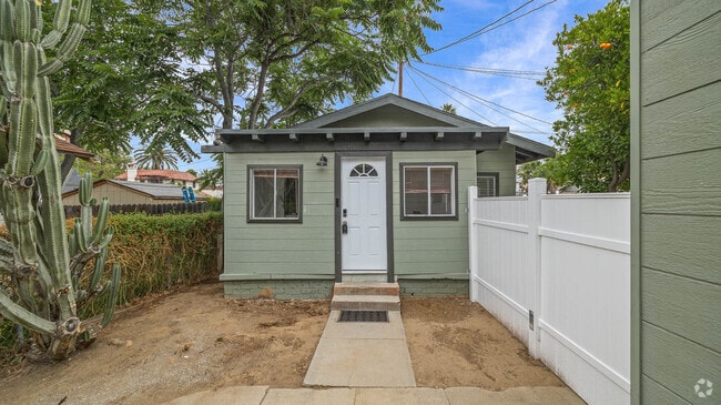 Building Photo - 3451 5th St Rental