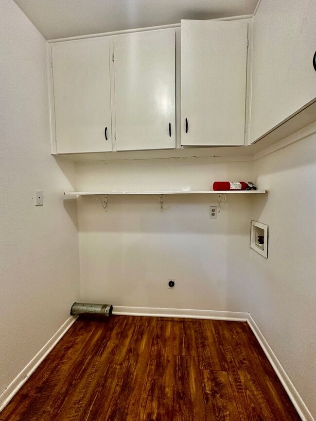 Photo - 3/2 With Office