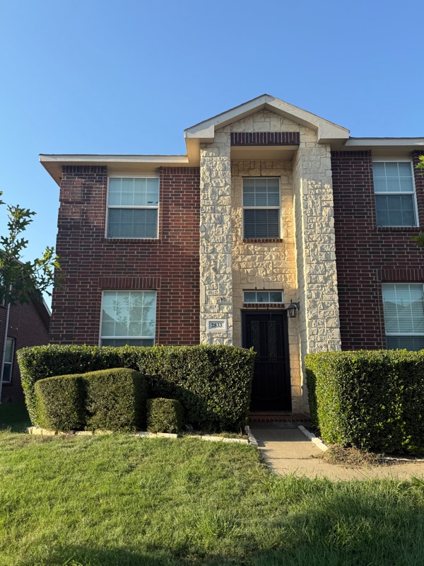 Photo - 2833 Shoreline Way