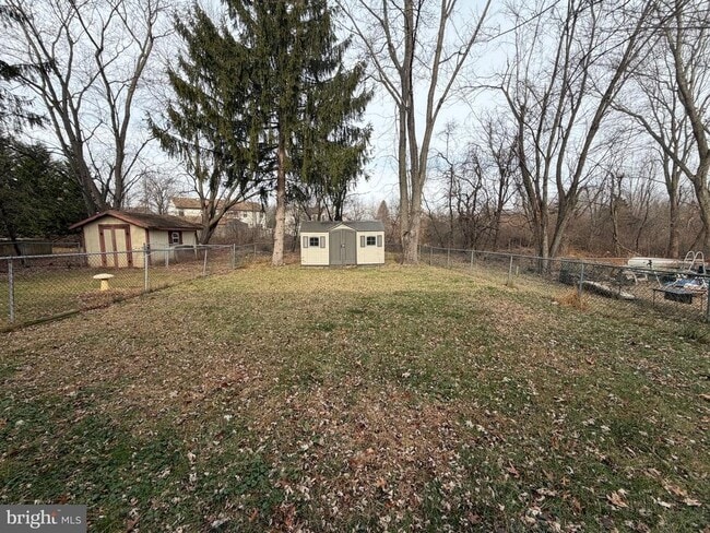 Photo - 120 Redwood Dr