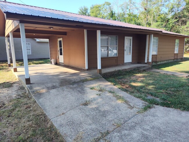 Building Photo - 803 W High St Rental