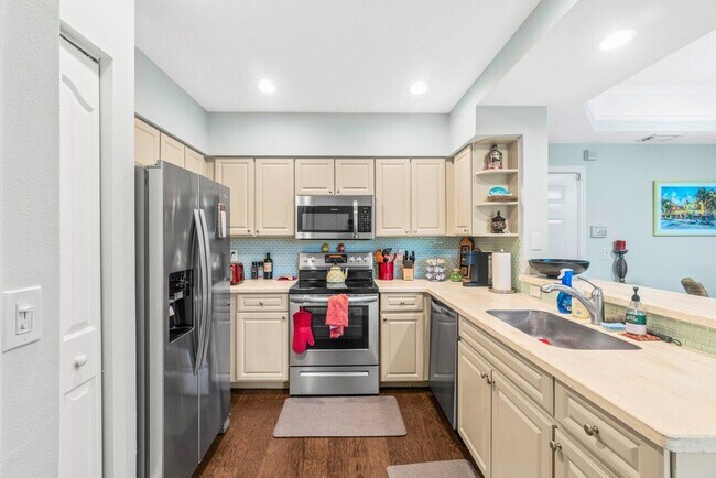 Photo - 2040 Alta Meadows Ln Condo Unit 1612