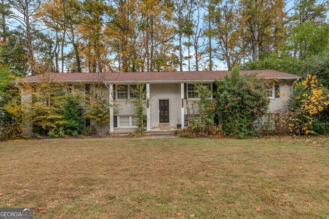 Building Photo - 2364 Peachwood Cir NE