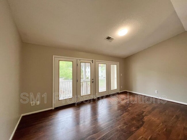 Photo - 2332 W Vandalia Rd