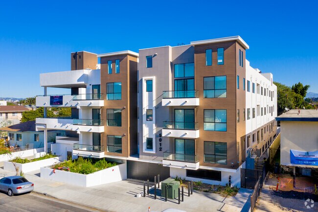 5012 Apartments - 5012 Apartments