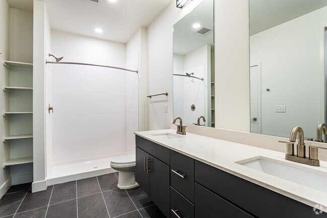 1BR, 1BA - 764SF