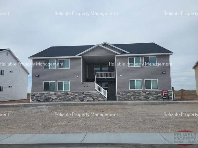 Building Photo - 6325 N Silver Fox Rd