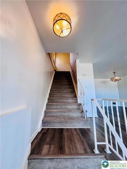 Photo - 235 Vista Dr