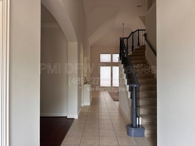 Photo - 2610 Meadow Ridge Dr