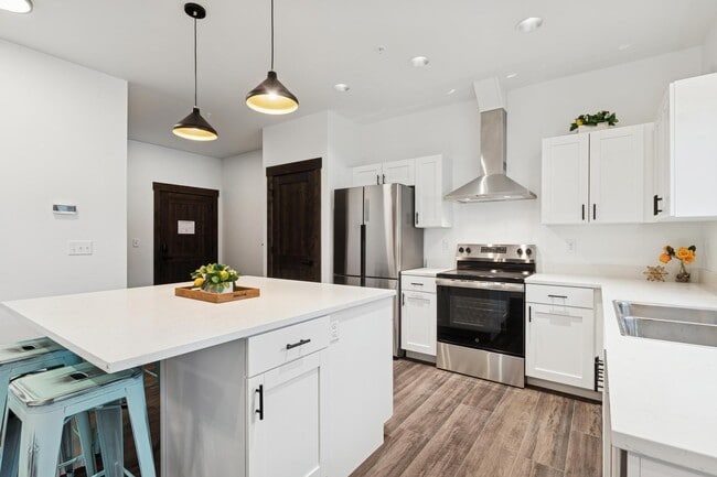 Photo - 1840 Baker Ave Unit 301