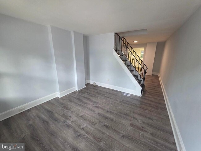 714 Roebling Ave