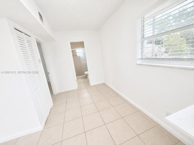 Photo - 2521 Pierce St Unit 10
