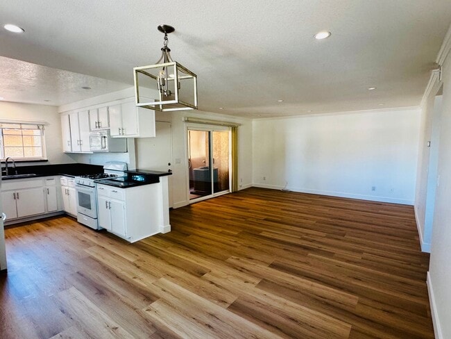 Photo - Remodeled 2 Bed / 2 Bath Near Signal Hill – Minutes from the Traffic Circle