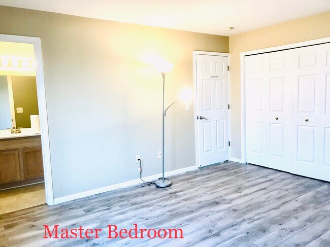 Photo - 4333 Woodstream Dr