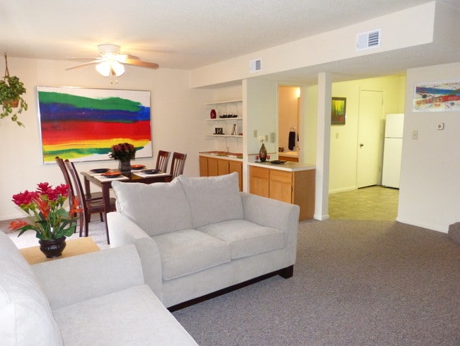 Meadowbrook Apartments