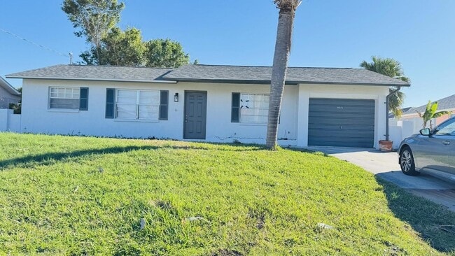 Building Photo - 6974 Spinnaker Blvd Rental