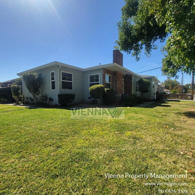 Photo - 5668 11th Ave