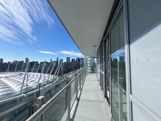 Building Photo - Centre South - 2908 Unit 2908