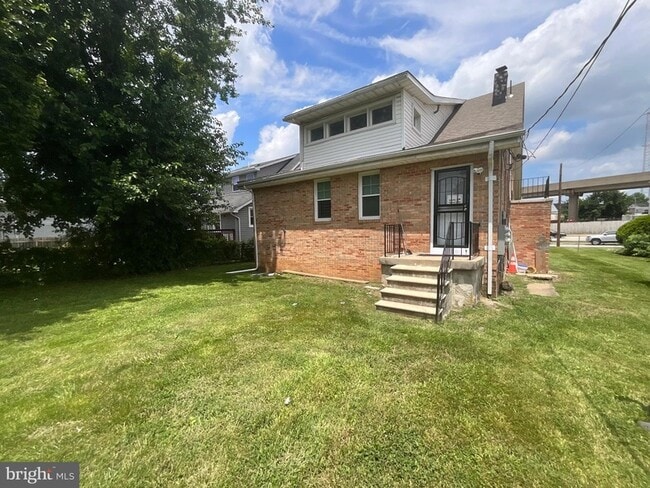 Photo - 4009 Elderon Ave