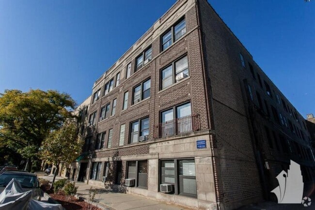 Building Photo - 0 bedroom in Chicago IL 60657 Unit 114 Rental