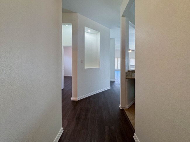 Building Photo - 44 Heron Dr