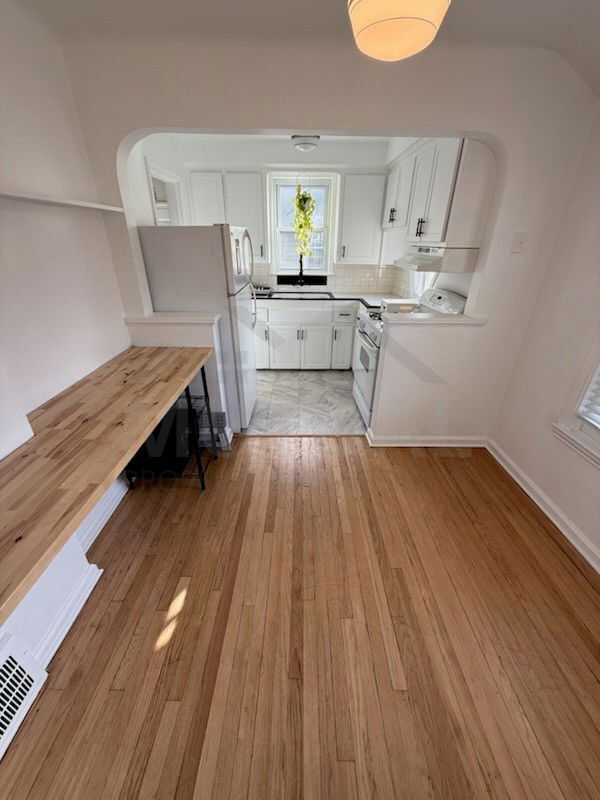 Photo - 774 Gardendale St