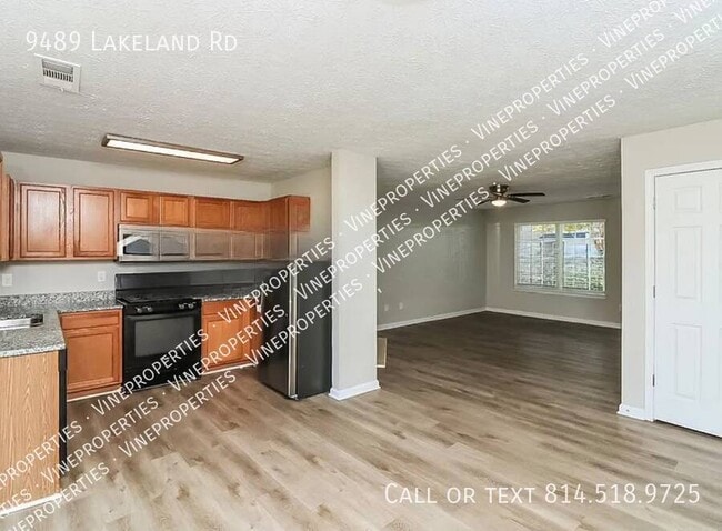 Photo - 9489 Lakeland Rd