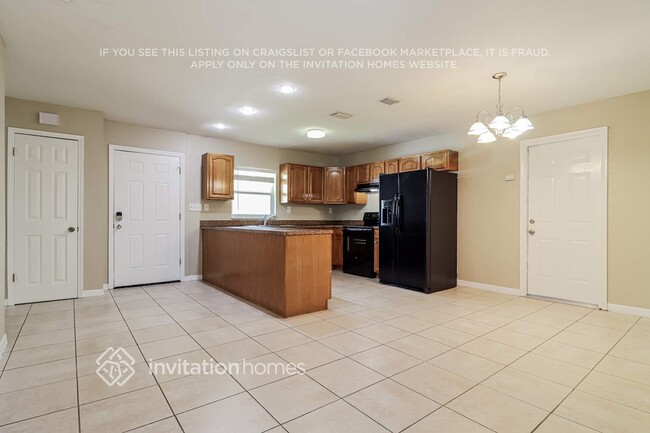 Photo - 6418 Amundson St
