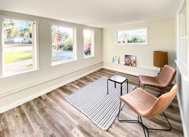 Photo - 3/2 Beachside Bungalow with Garage!
