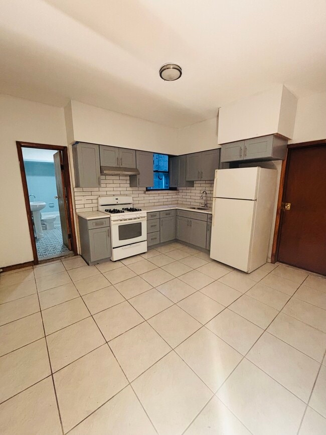 Photo - 739 Harrison Ave