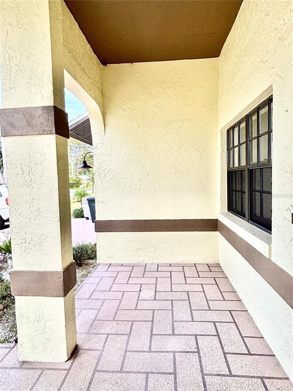 Photo - 17 Fenwick Ln