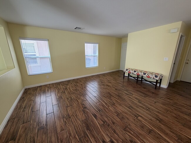 Photo - 11617 Royal Derwent Dr