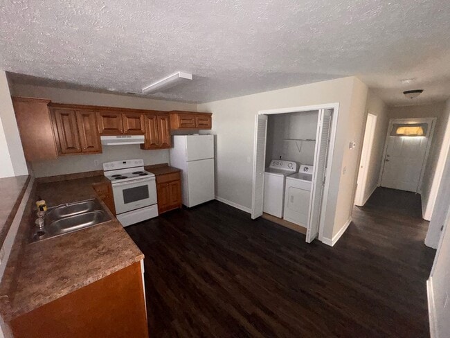 Photo - 100-132 Williams Rd Apartamento Unidad 120 Williams Rd