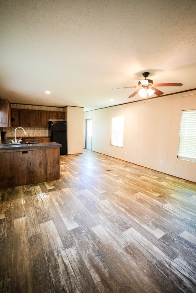Photo - 1007 Alexandria Rd SW